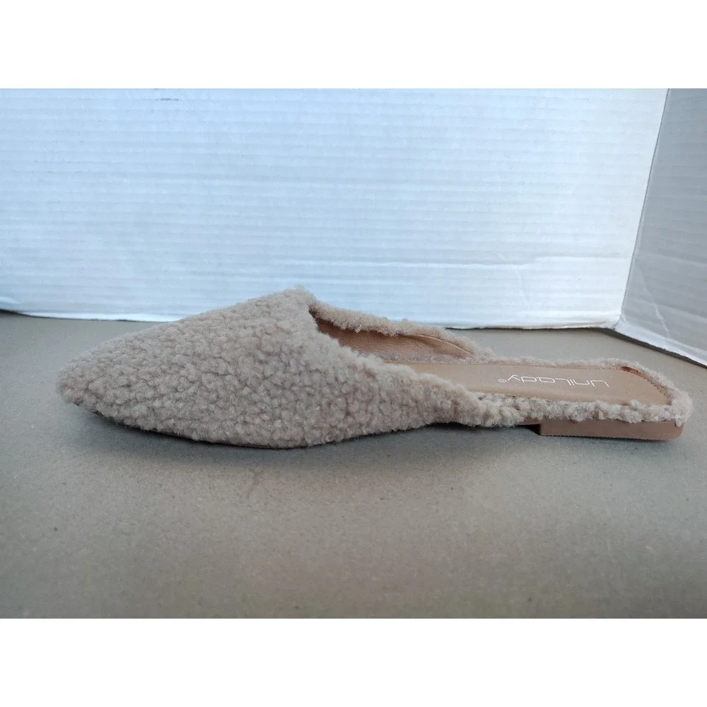 Fashion Nova Tavla Sherpa Flats Women's Size 7 Faux Fur Casual Slip On Mules